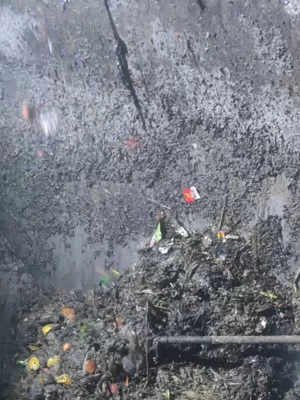 雅星镇污水池清理